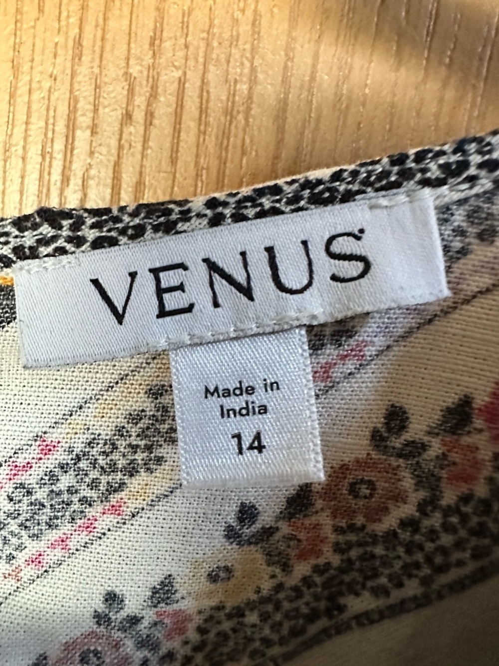 VENUS Linen Tie-Waist ROMPER Summer Prairie Patchwork Floral NWT - Picture 7 of 11